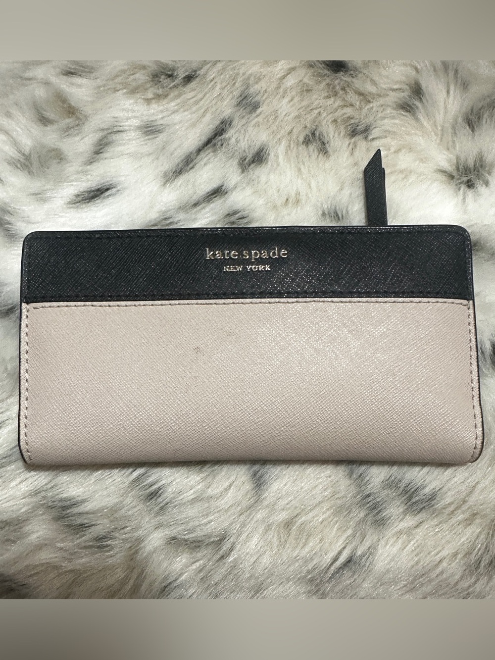 kate spade Two-Tone Black and Blush Crossgrain Leather Zip Wallet